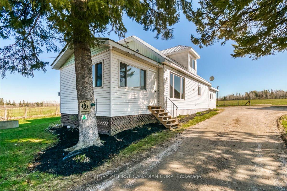 Property Photo: 88 Sutcliffe Road ON P0M 1X0