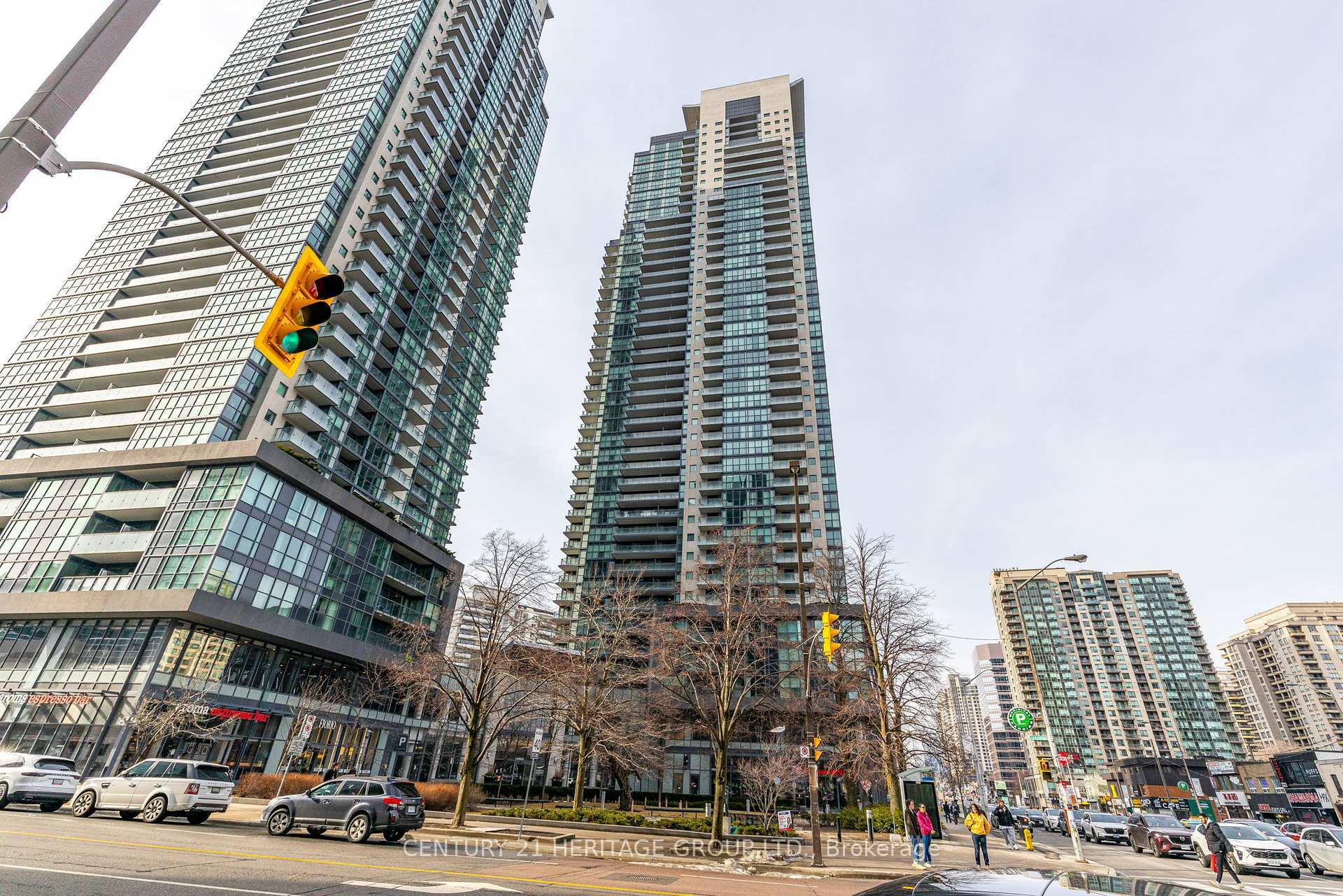 Photo de la propriété: 5168 Yonge Street 3701 ON M2N 0G1