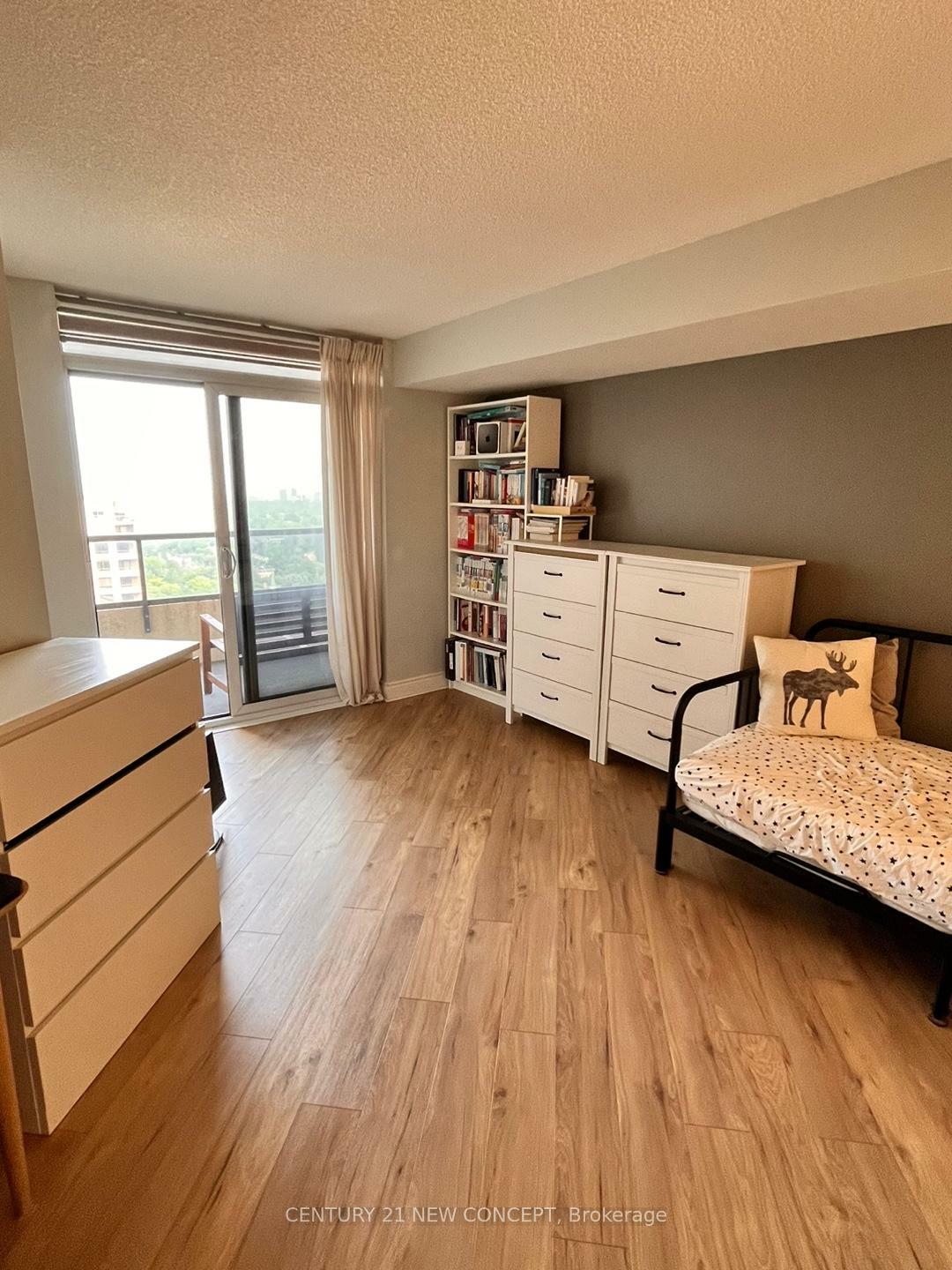 Property Photo: 500 Doris Avenue 2225 ON M2N 0C1