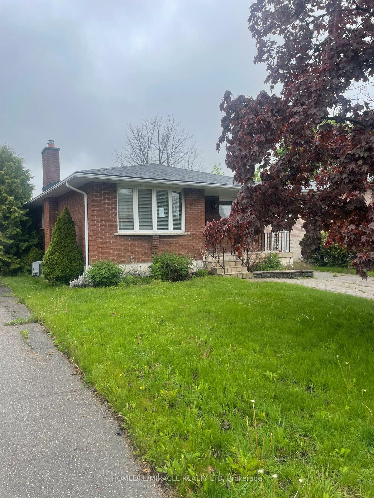 Property Photo:  140 Brant Avenue  ON N1E 6C9 