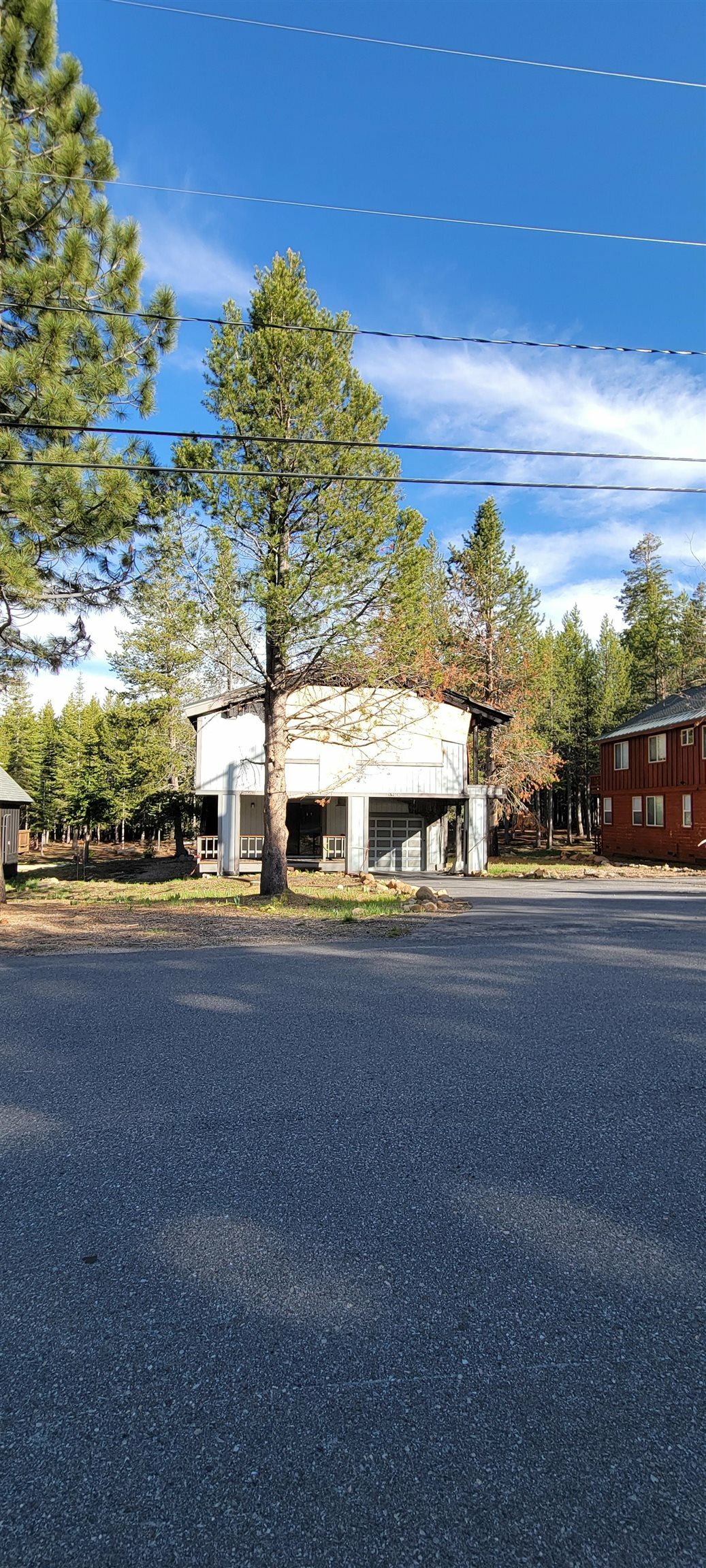 Property Photo: 17013 Skislope Way CA 96161