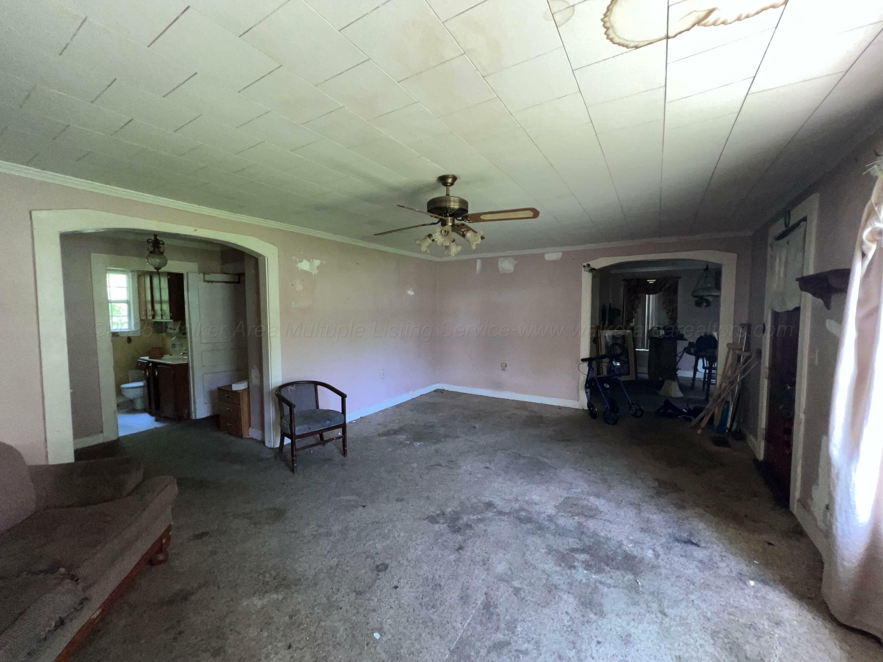 Property Photo: 2514 15th Ave AL 35565