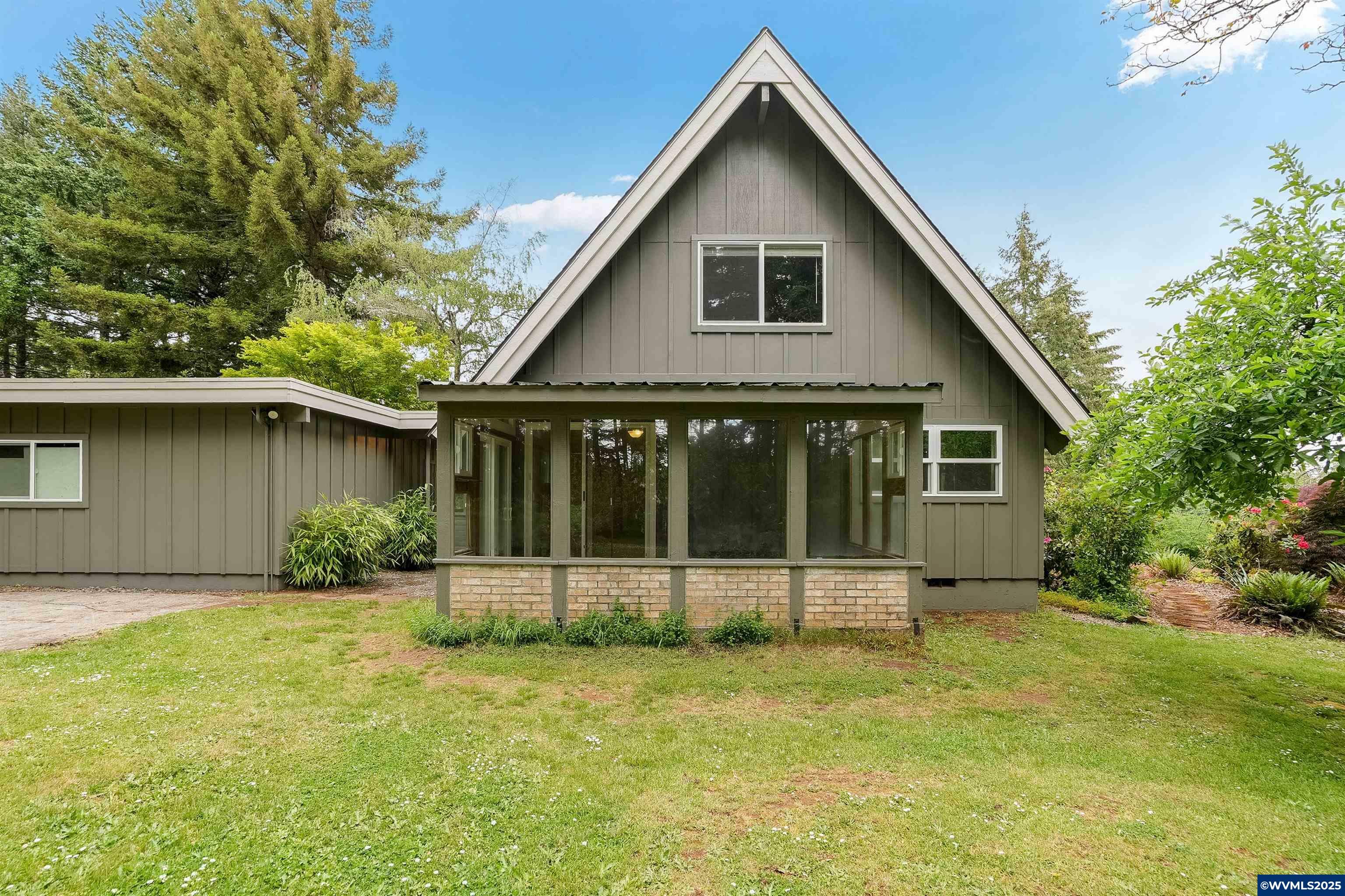 Property Photo: 6182 31st Av SE OR 97317