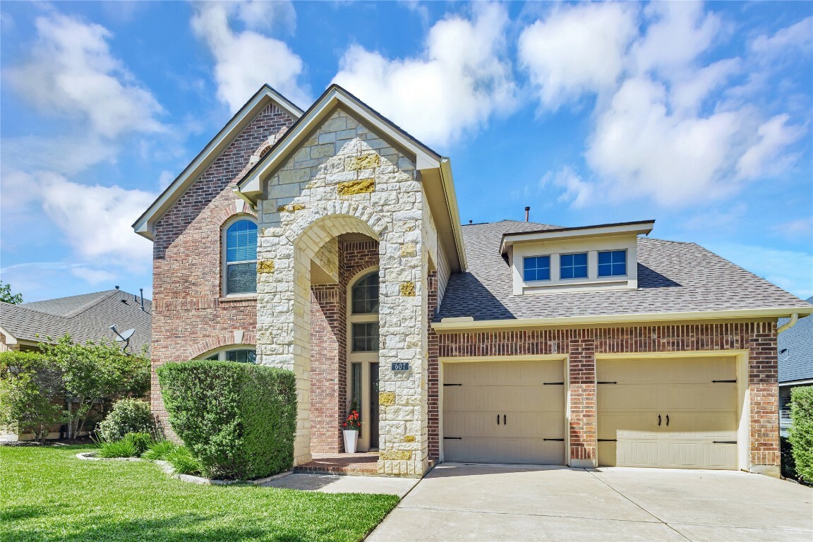 Property Photo: 607 N Westbury Lane TX 78633