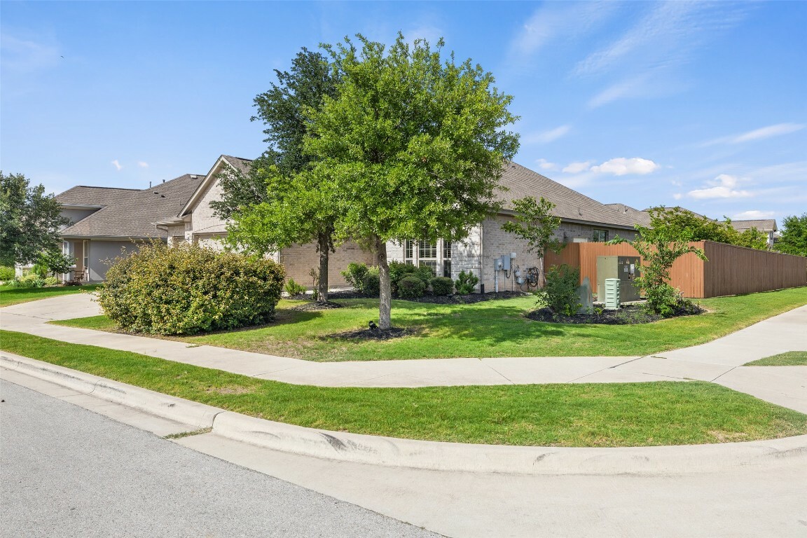 Property Photo:  110 N Sage Hollow  TX 78620 