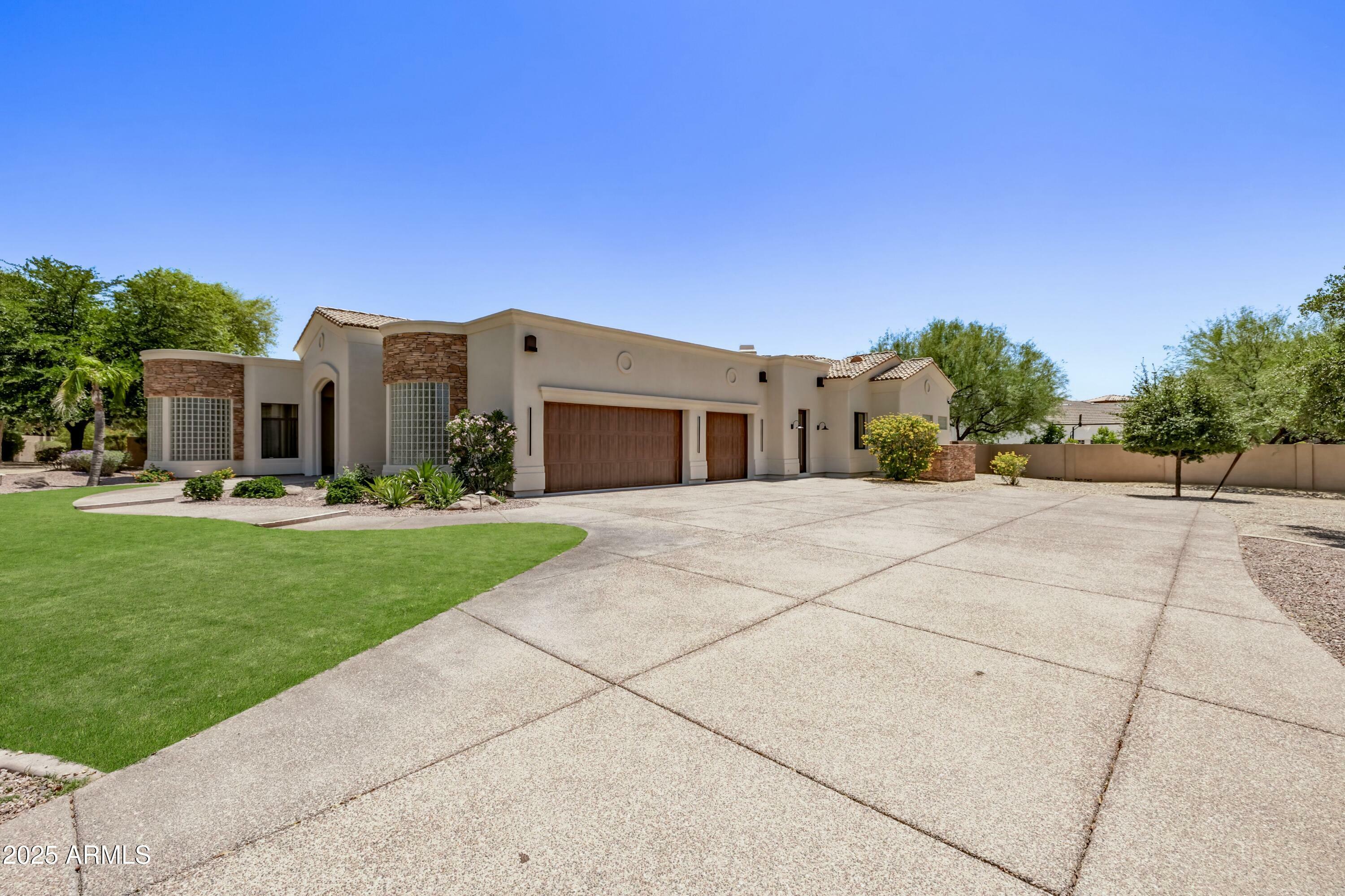 10877 E Ironwood Drive  Scottsdale AZ 85259 photo
