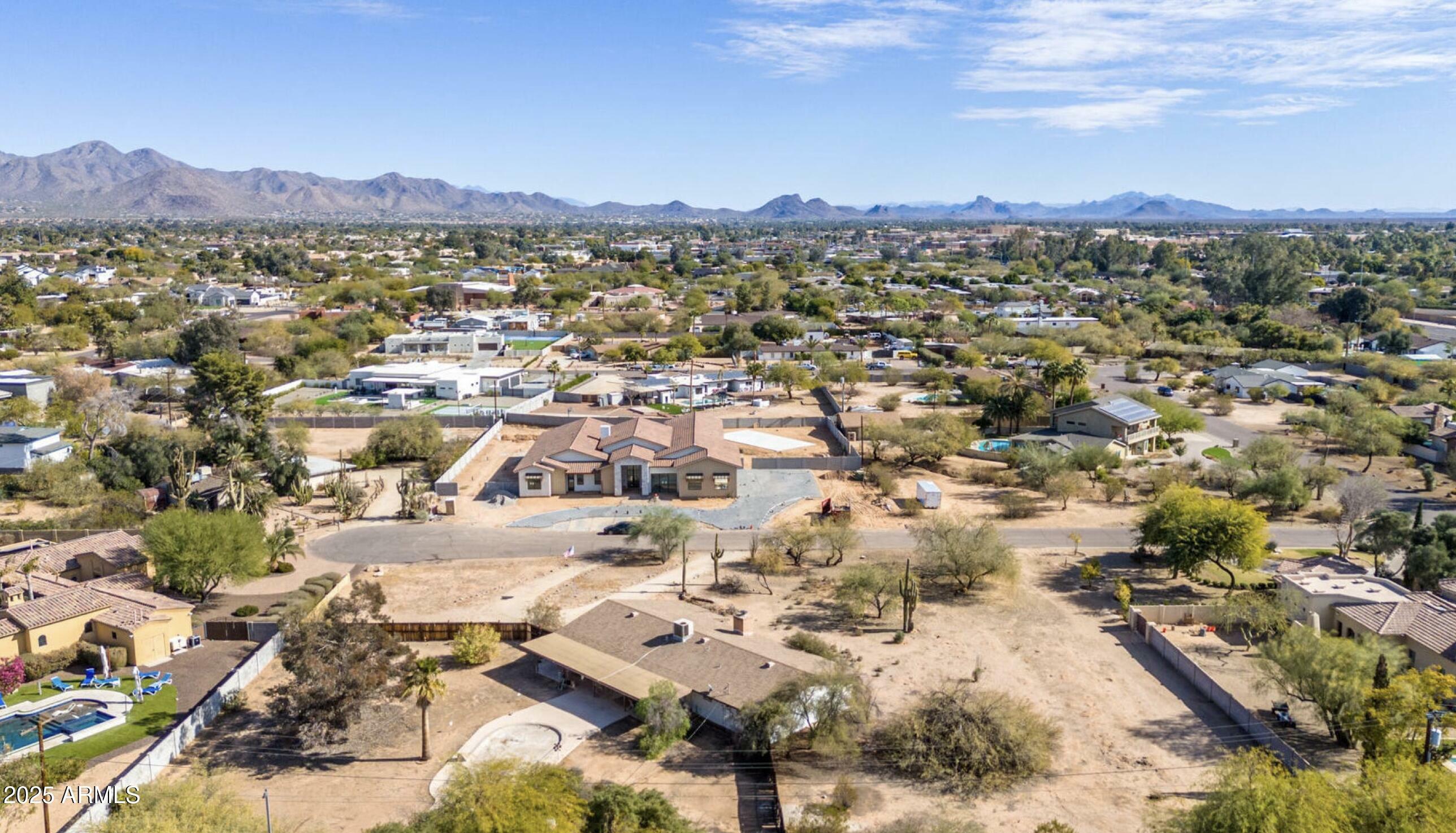 Property Photo: 10810 N 82nd Place AZ 85260
