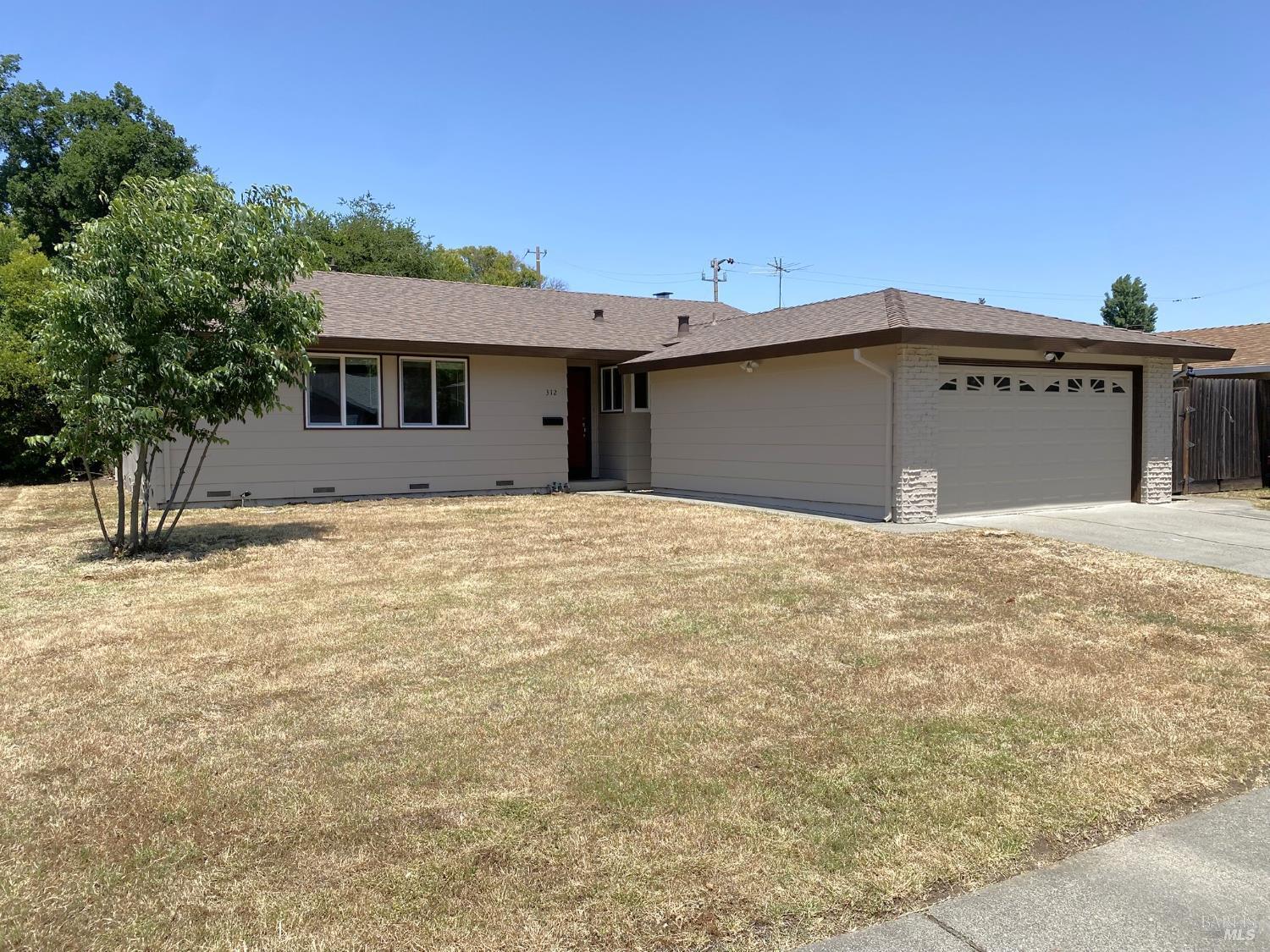 312 Dahlia Street  Fairfield CA 94533 photo