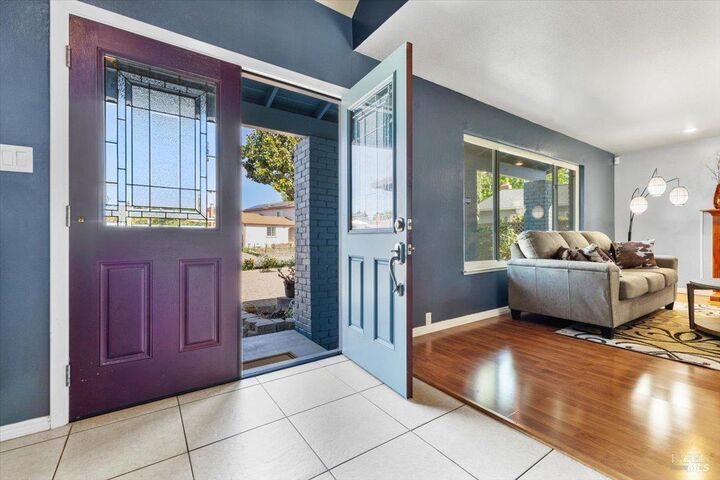 Property Photo:  2044 Willow Drive  CA 94954 