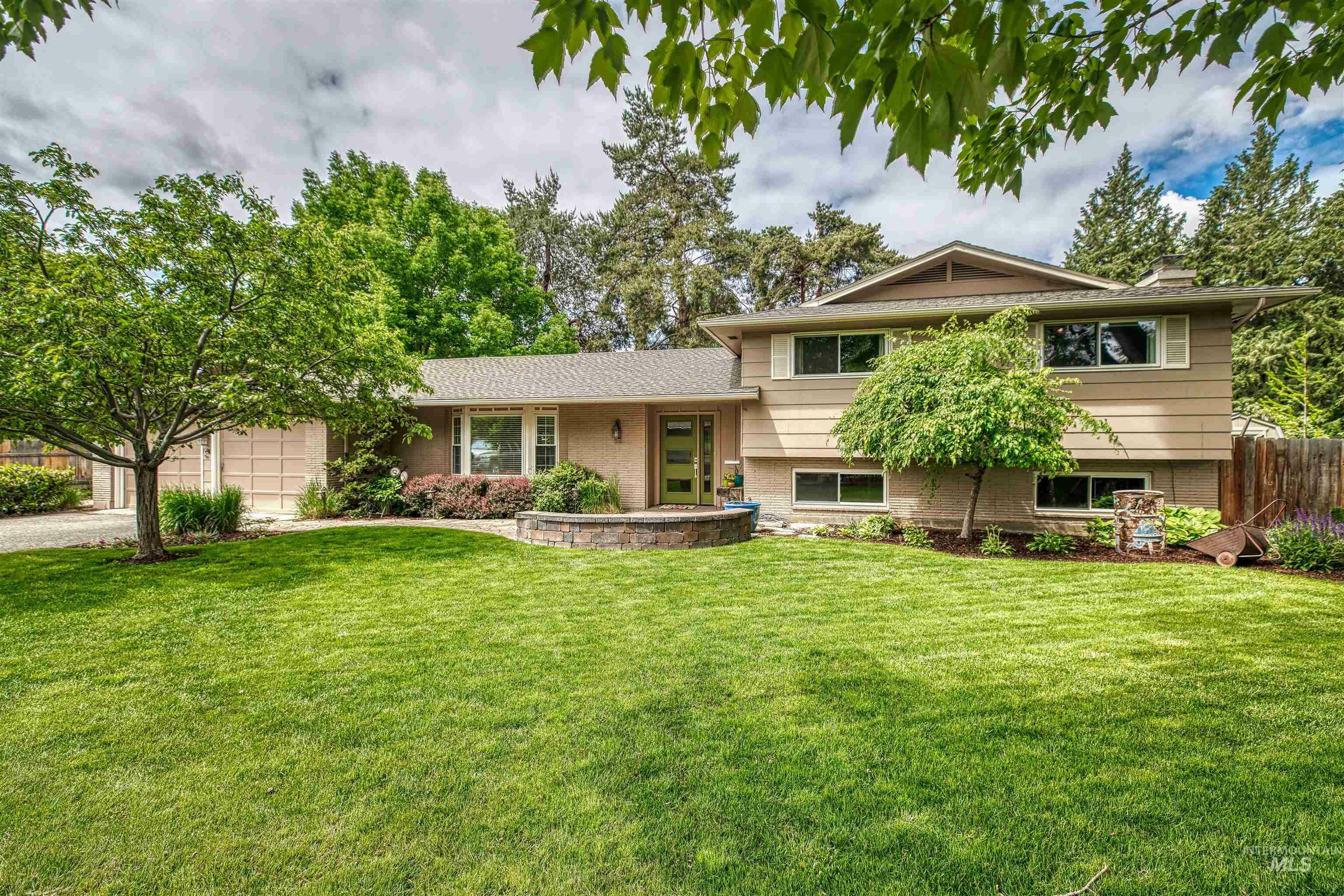 Property Photo: 6174 W Winstead Place ID 83704