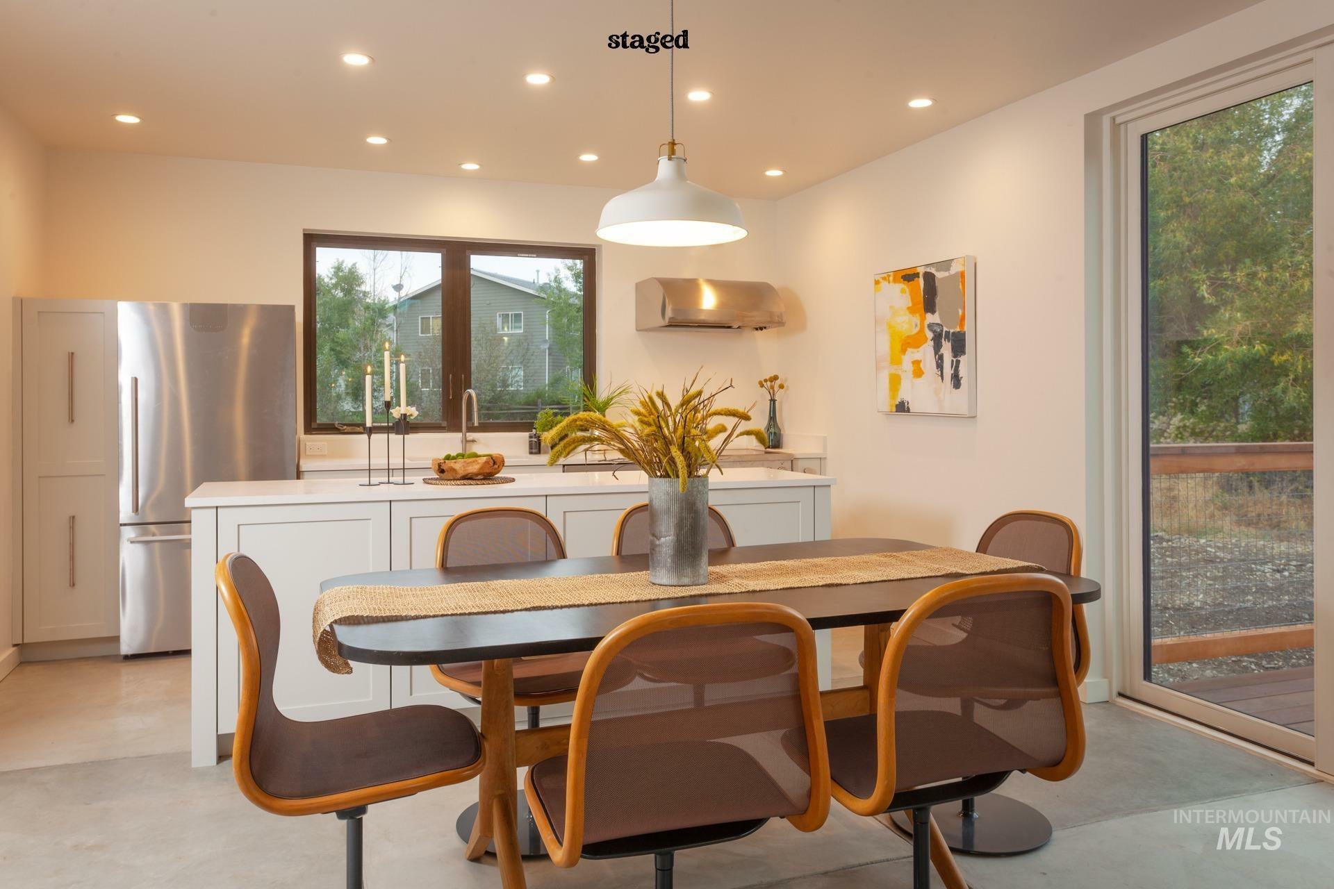 Property Photo: 250 Amatopia Way 250 ID 83333