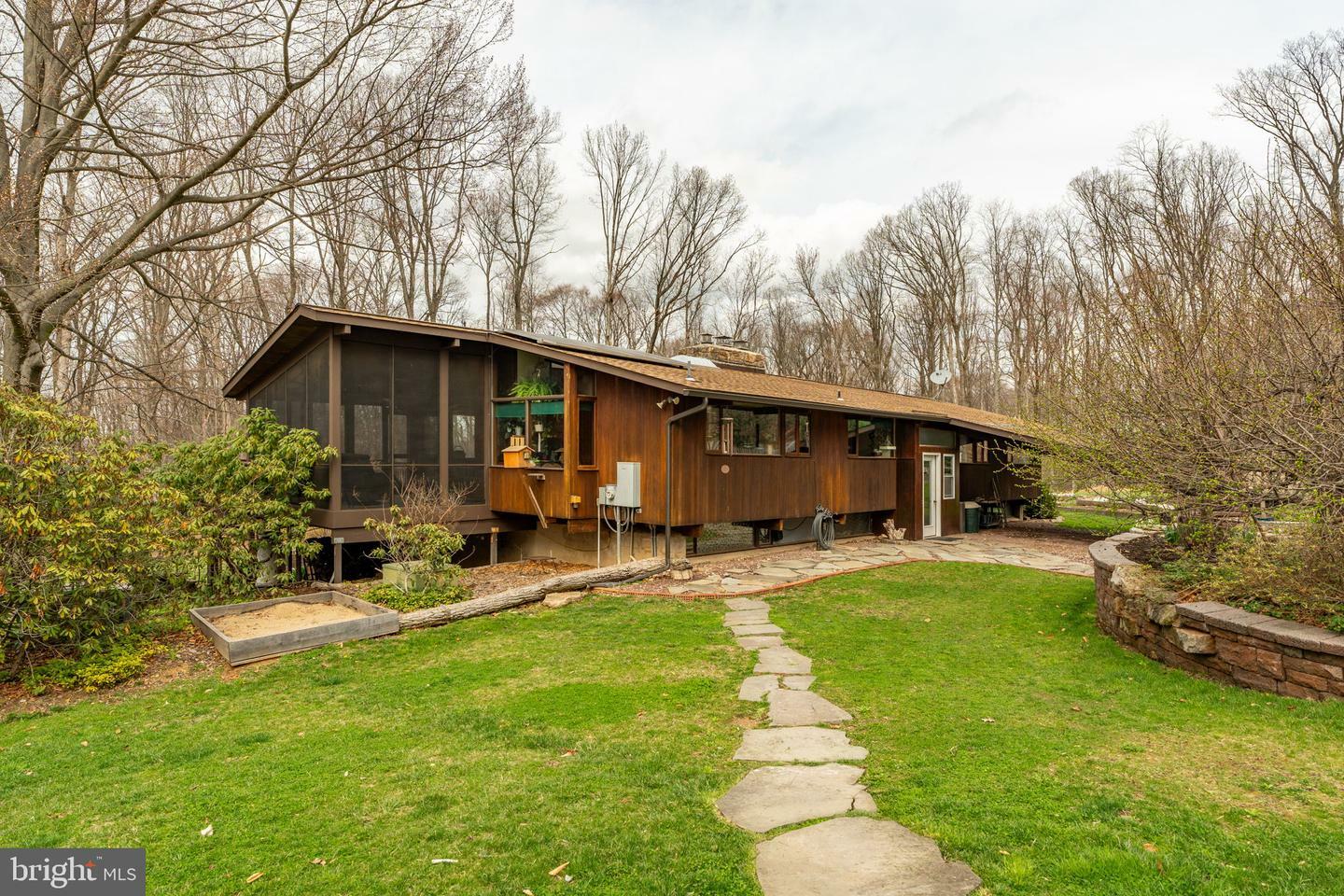Property Photo: 1220 Morgantown Road PA 19543