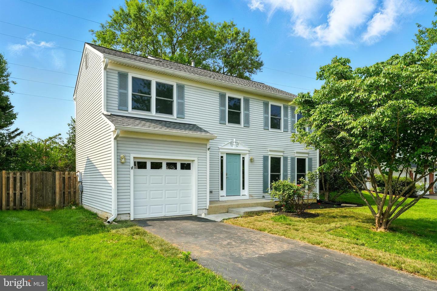 Property Photo: 6768 Morning Ride Circle VA 22315