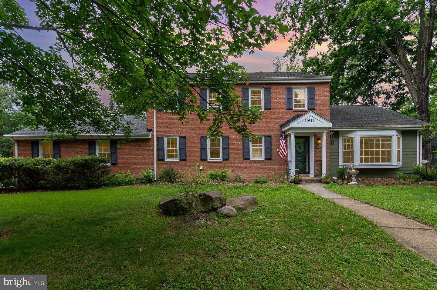 Property Photo: 1911 Stirrup Lane VA 22308