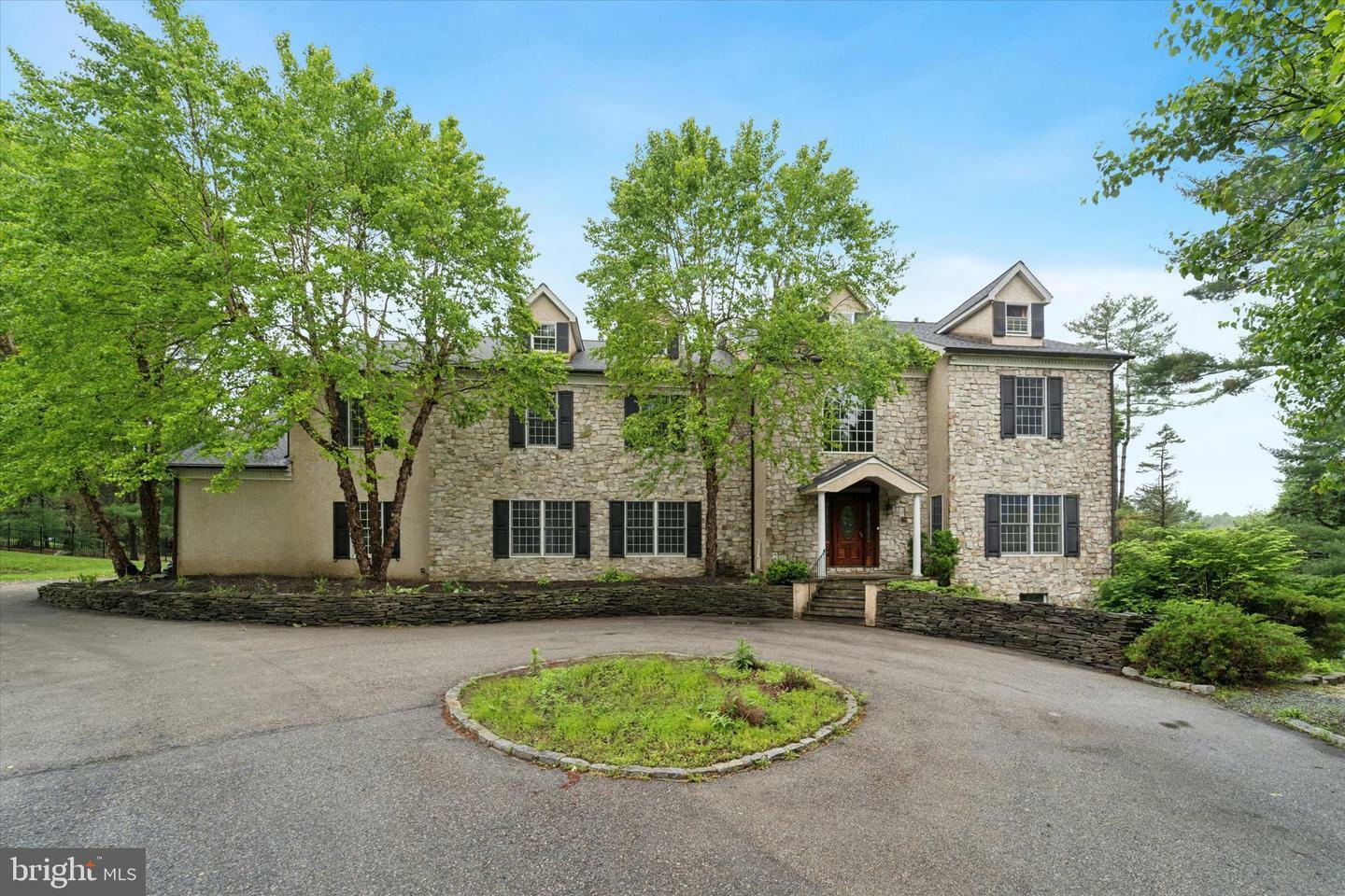 Property Photo: 1 Dunminning Road PA 19073