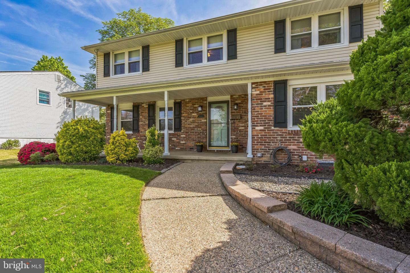 Property Photo: 1522 Longfellow Drive NJ 08003