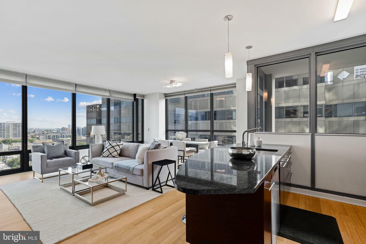 2101 Market Street 1807  Philadelphia PA 19103 photo