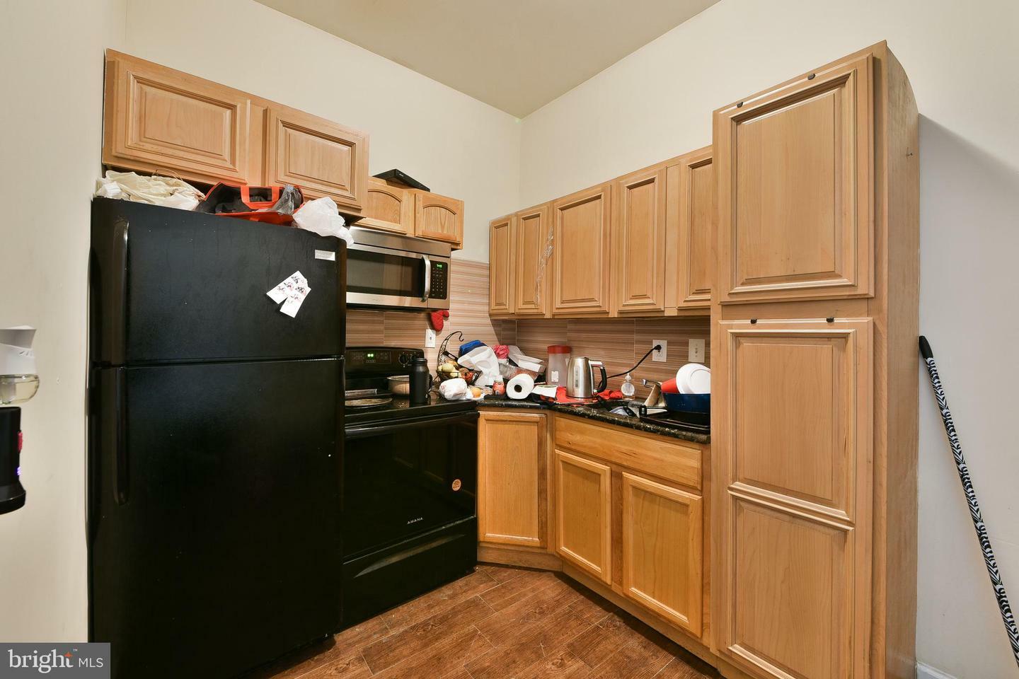 Property Photo: 1608 W Susquehanna Avenue PA 19121