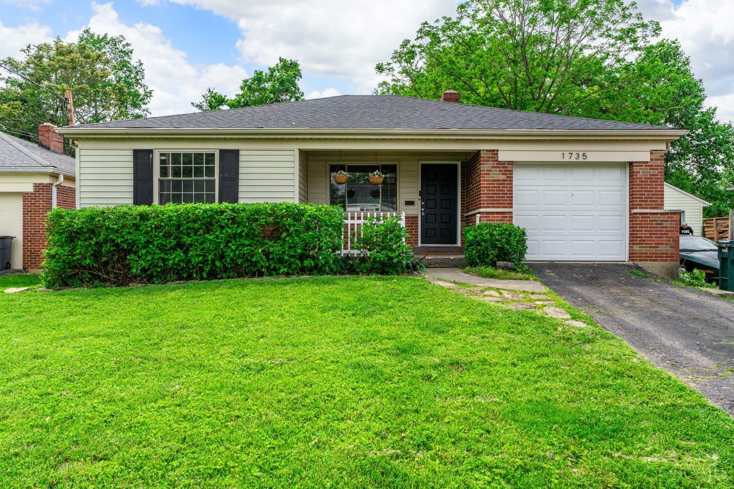 Property Photo: 1735 Marquette Avenue OH 45230