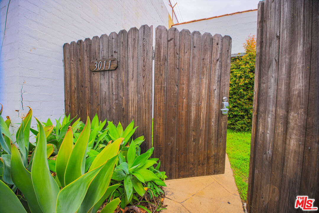 Property Photo:  3011 Pico Blvd  CA 90405 