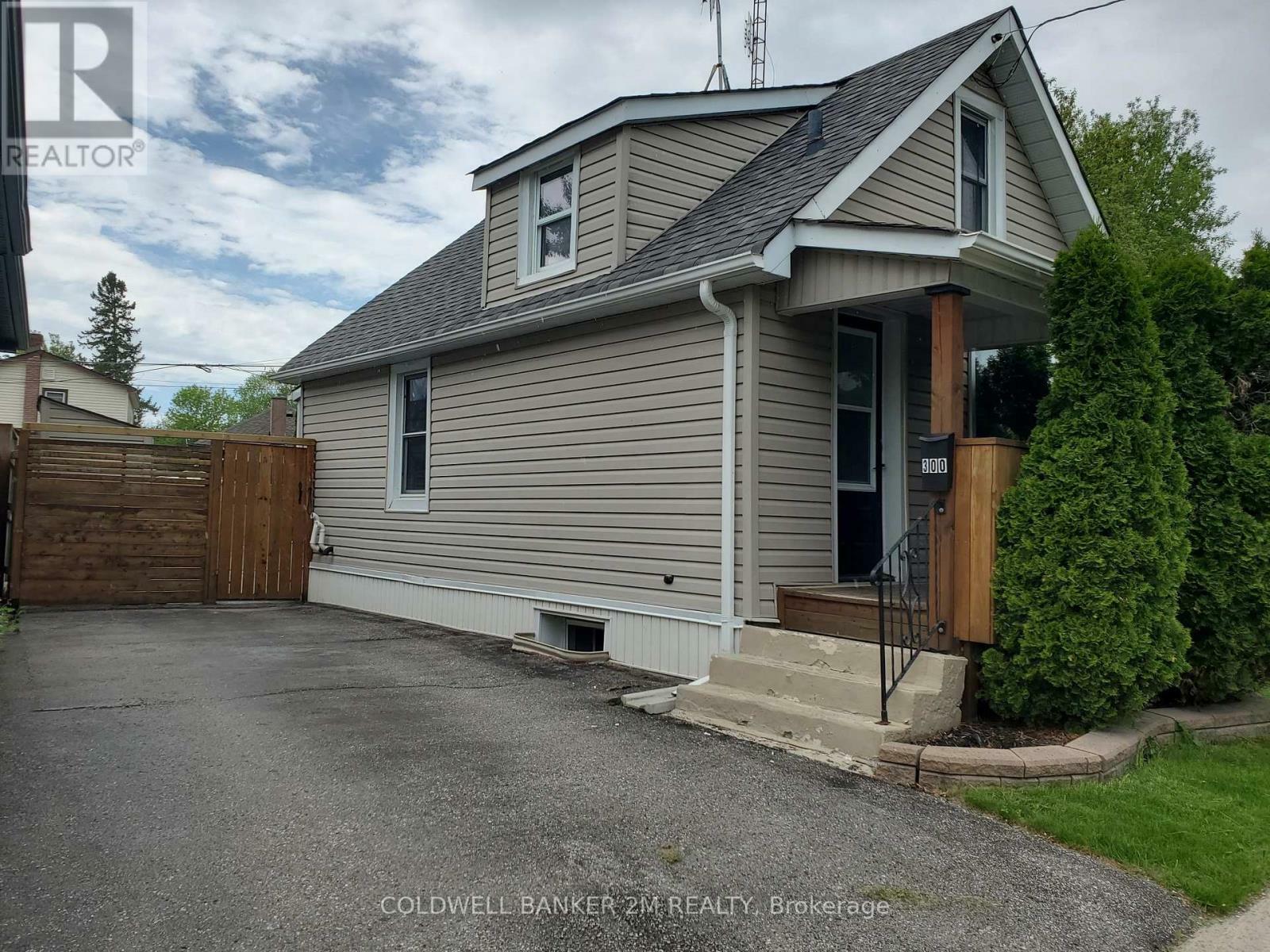 Property Photo: 300 Haig Street ON L1G 5N8