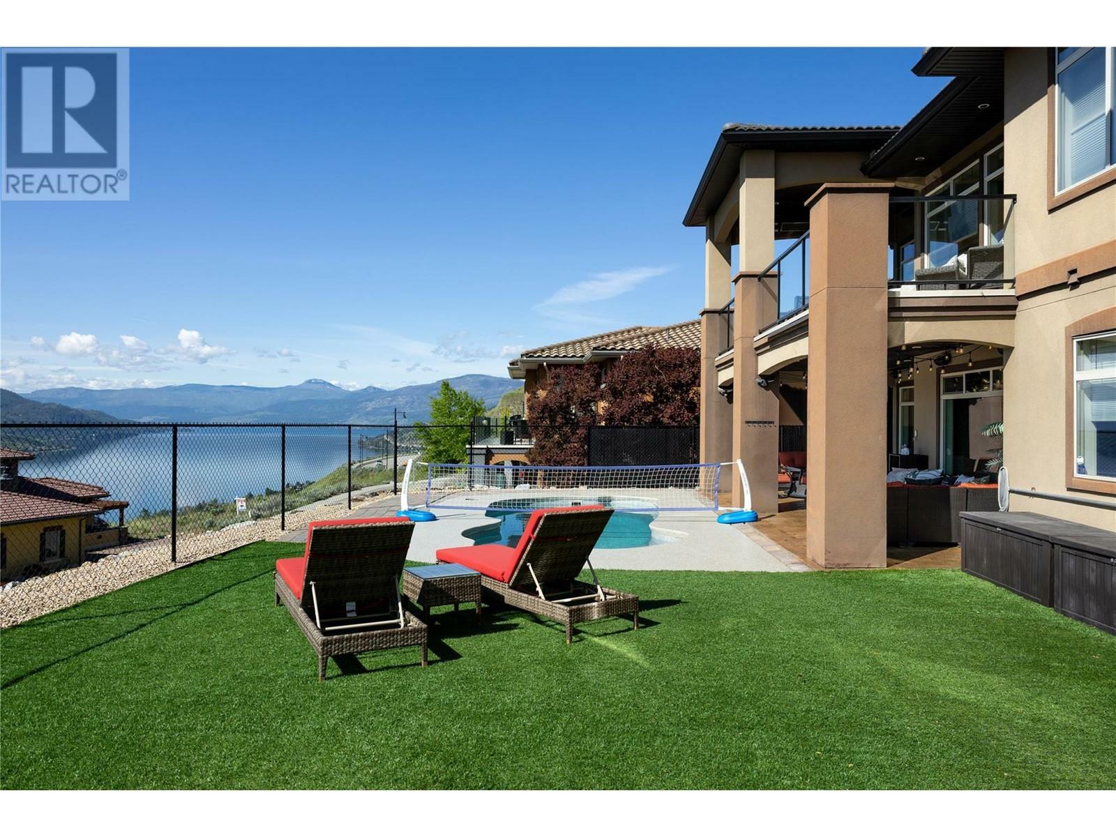 Property Photo: 204 Harvest Court BC V1H 1Z8