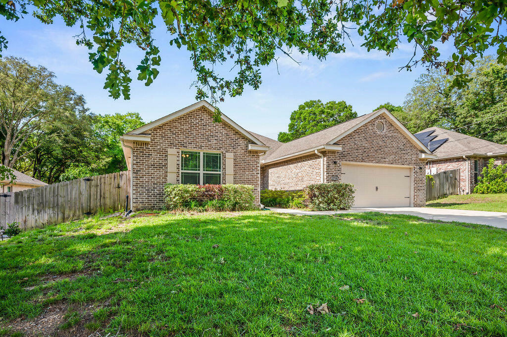 Property Photo: 1714 26th Street FL 32578