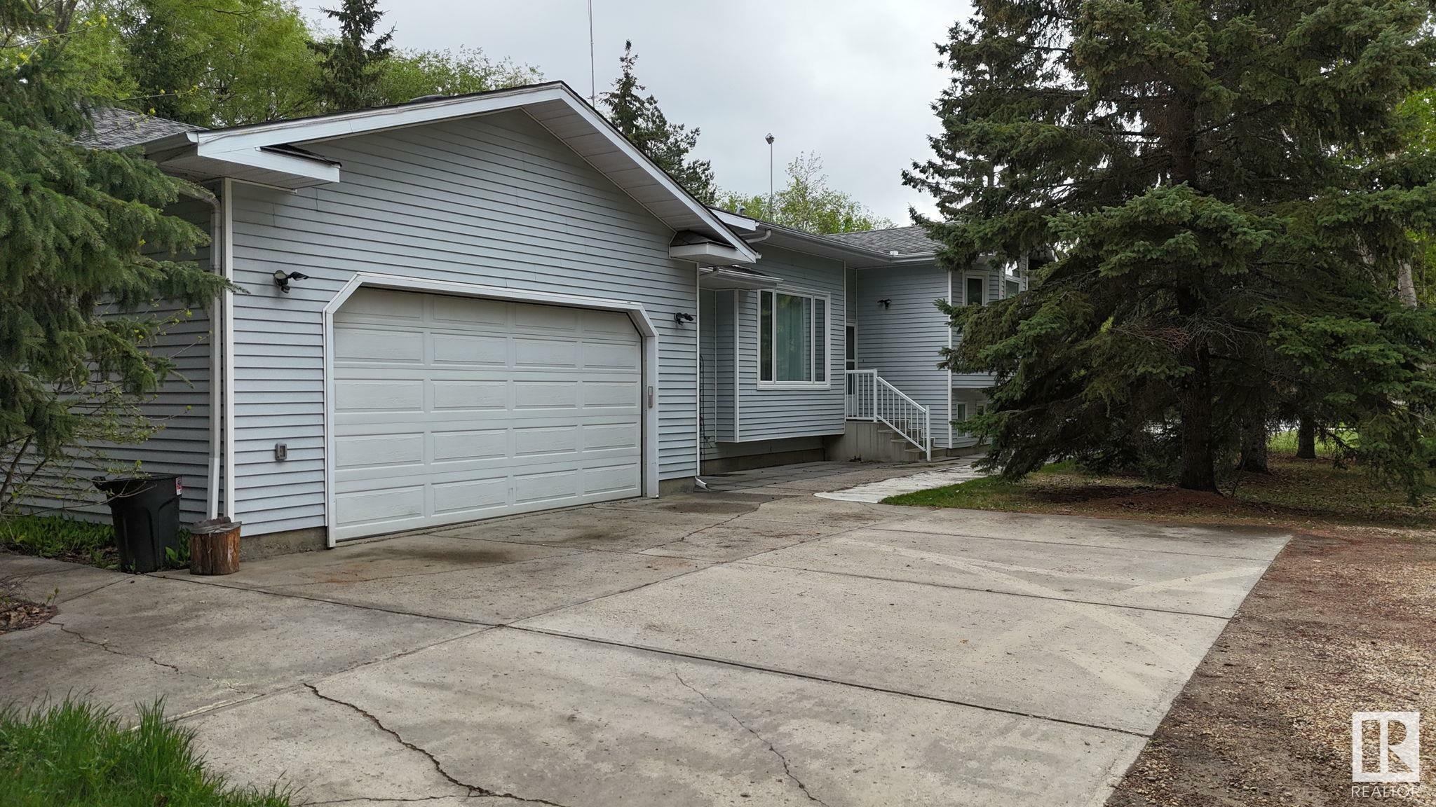 Property Photo: 2711 34 Street SW AB T6X 1A5