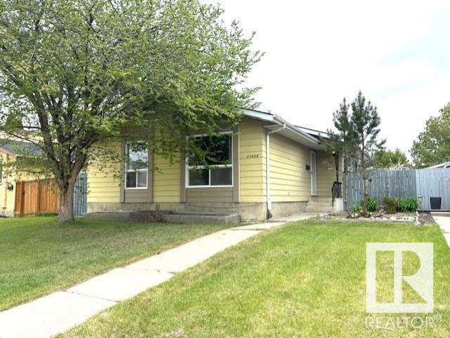 Property Photo: 11820 152 Avenue NW AB T5X 1E1