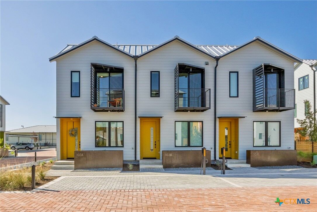 Property Photo: 103 Lively Lane B TX 78666