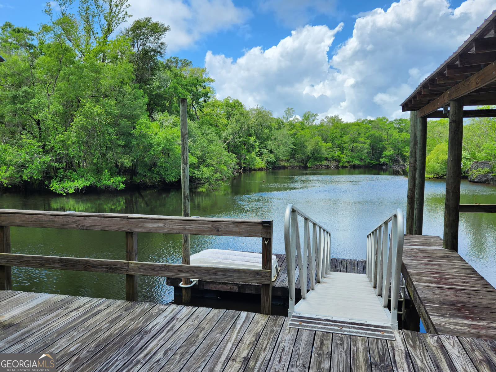 Property Photo: 4068 3 R Fish Camp Road GA 31568