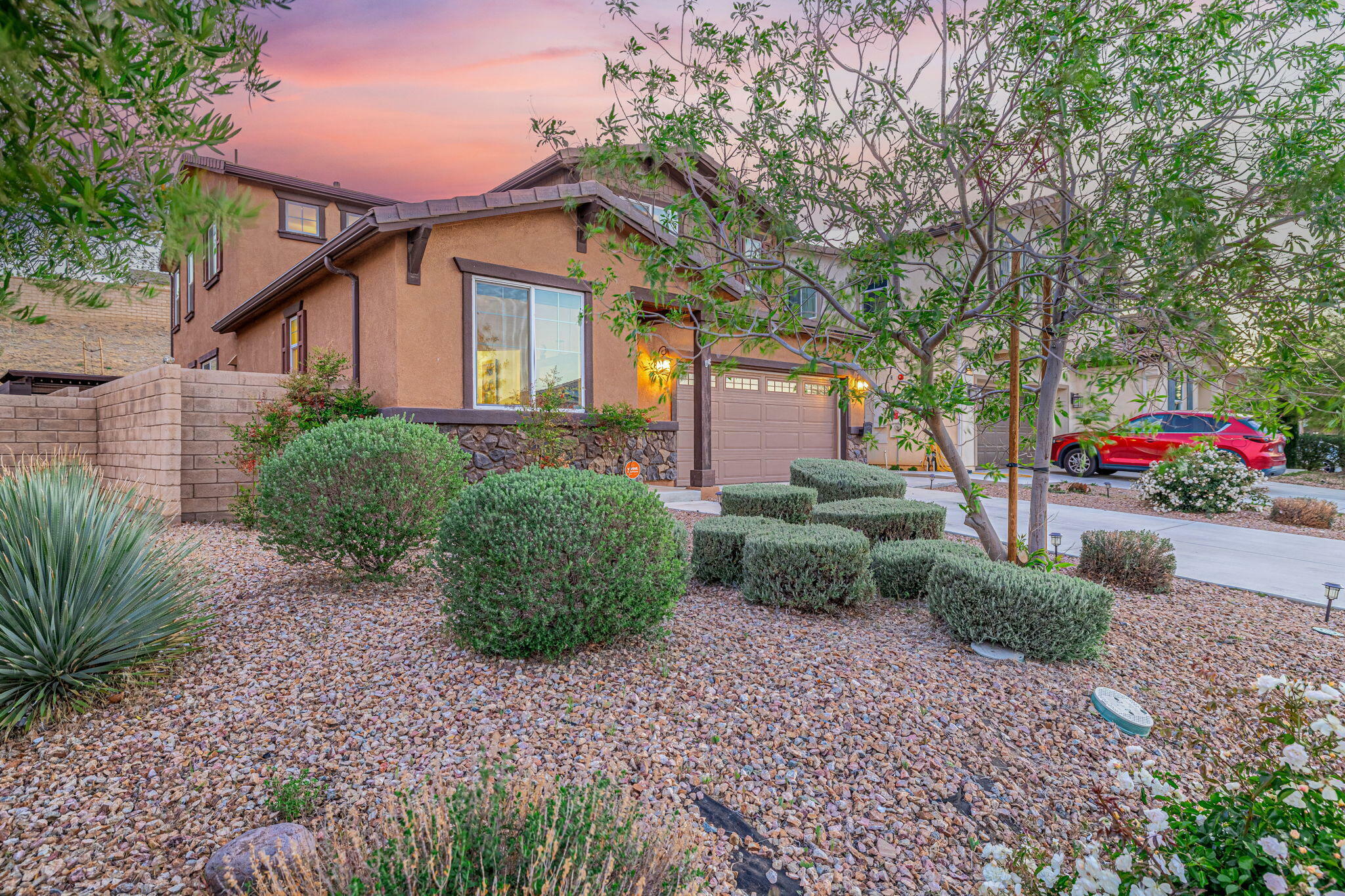Property Photo: 2534 Mapleleaf CA 93551