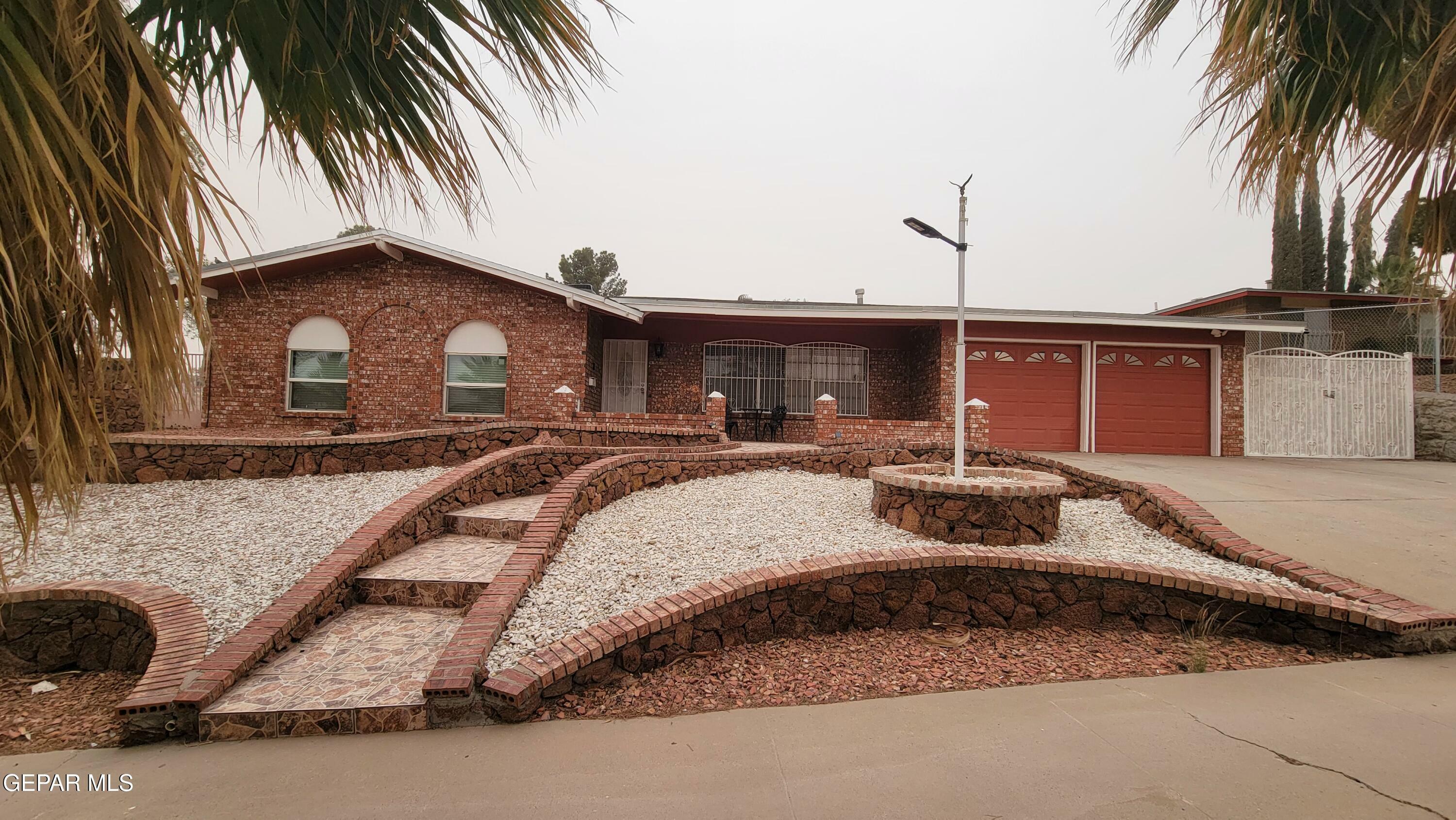1523 Vista Real Drive  El Paso TX 79935 photo