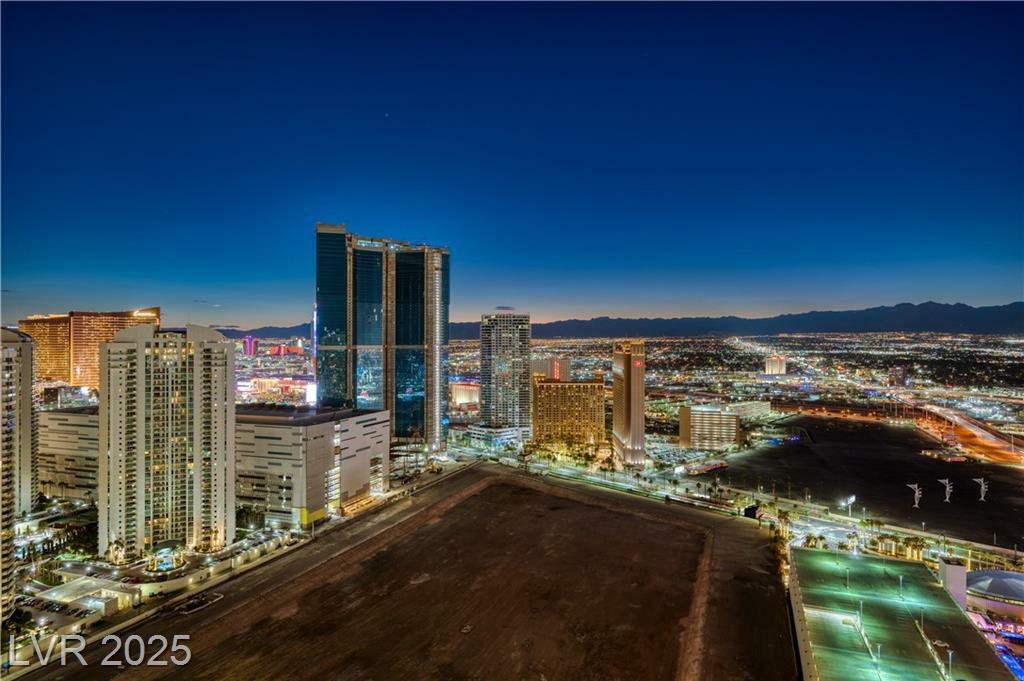 222 Karen Avenue 4204  Las Vegas NV 89109 photo