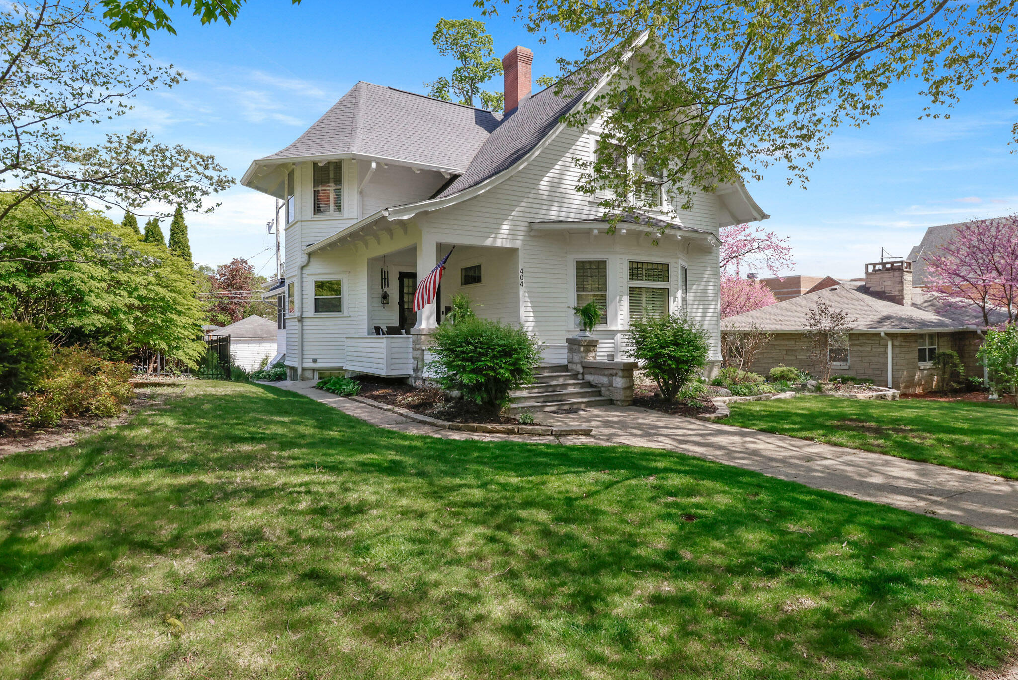 Property Photo: 404 Washington Street IN 46383