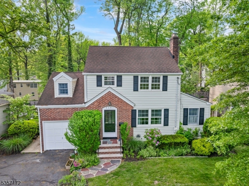 Property Photo: 2397 Channing Ave NJ 07076