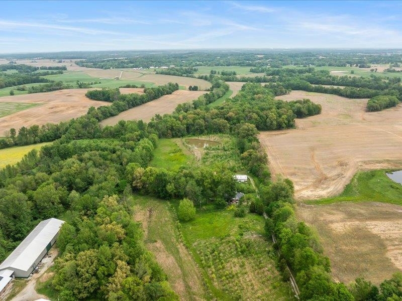 Property Photo: 15475 Middle Delaware Rd KY 42420