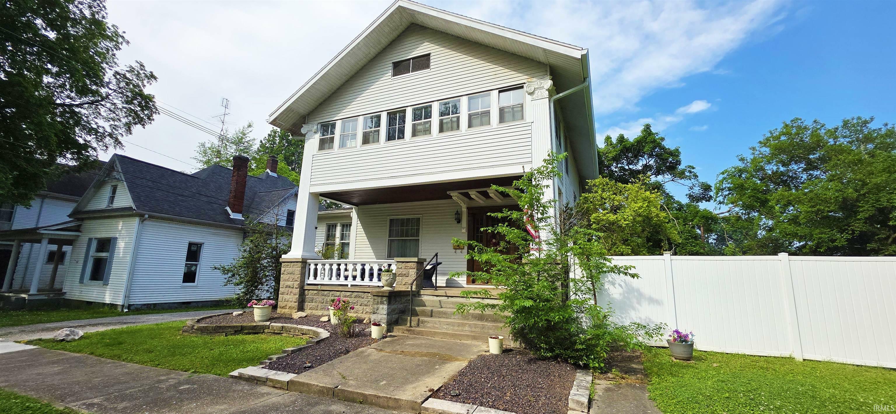 Property Photo: 718 N Cherry Street IL 62439