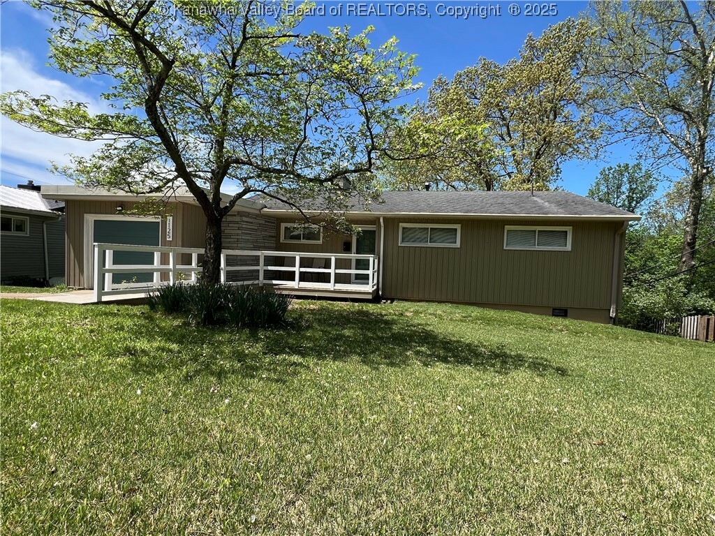 Property Photo: 1125 Emerald Road WV 25314