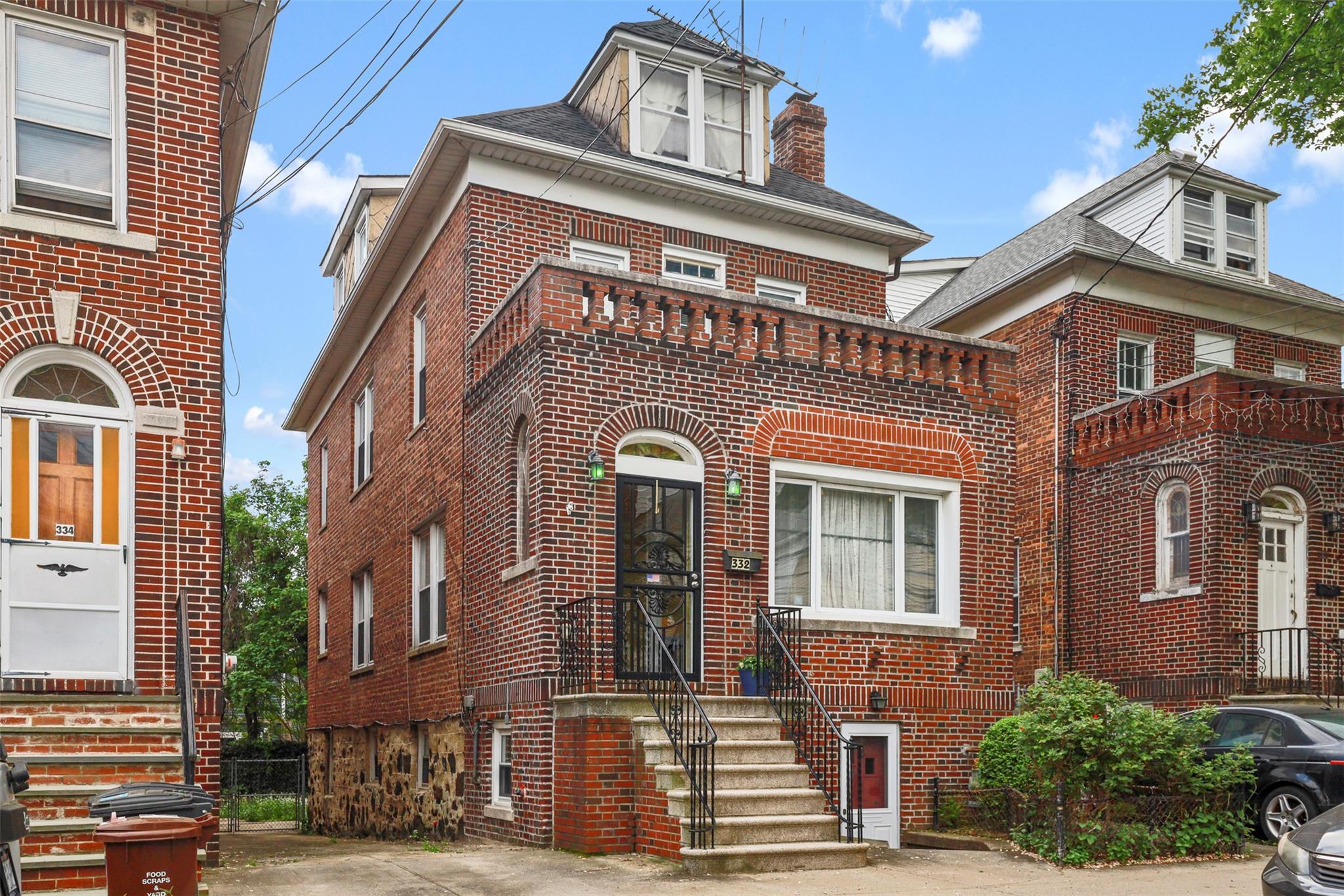 Property Photo: 332 E 240th Street NY 10470