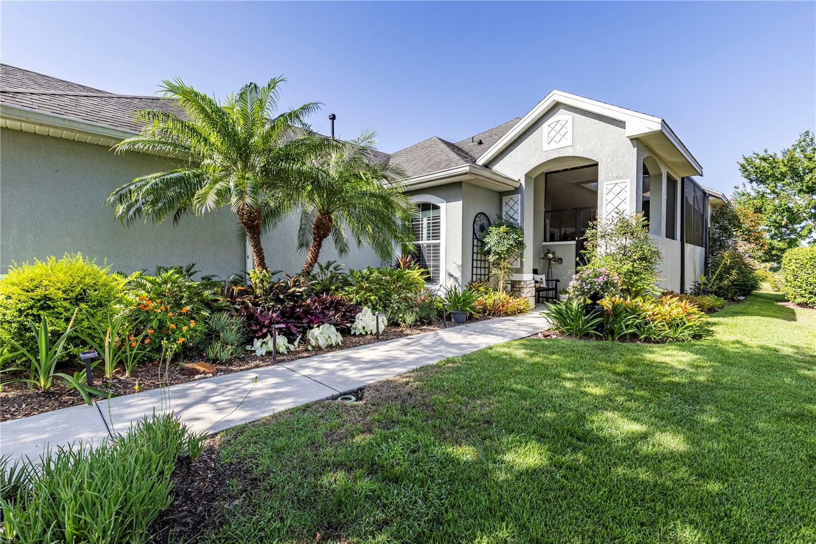 Property Photo: 7873 Crosswinds Way FL 32757