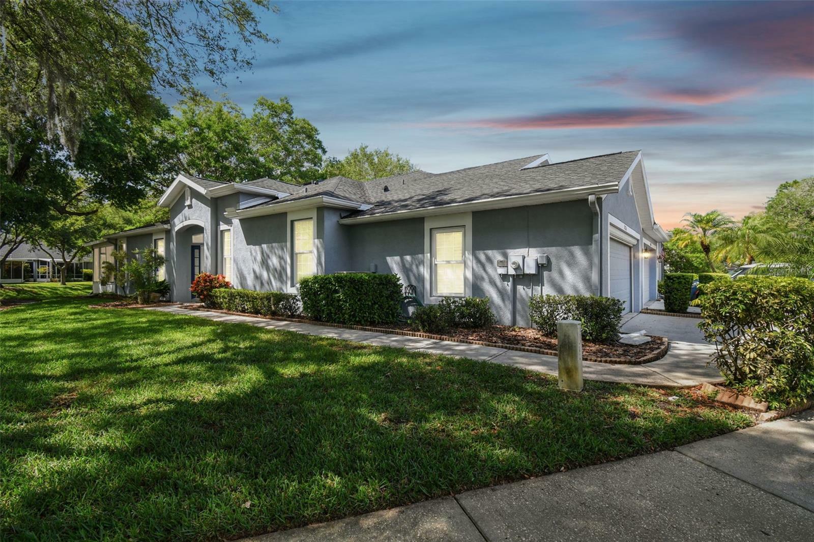 Property Photo: 10716 Ashford Oaks Drive FL 33625