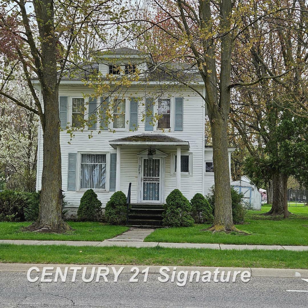 Property Photo: 205 S Midland Street MI 48637