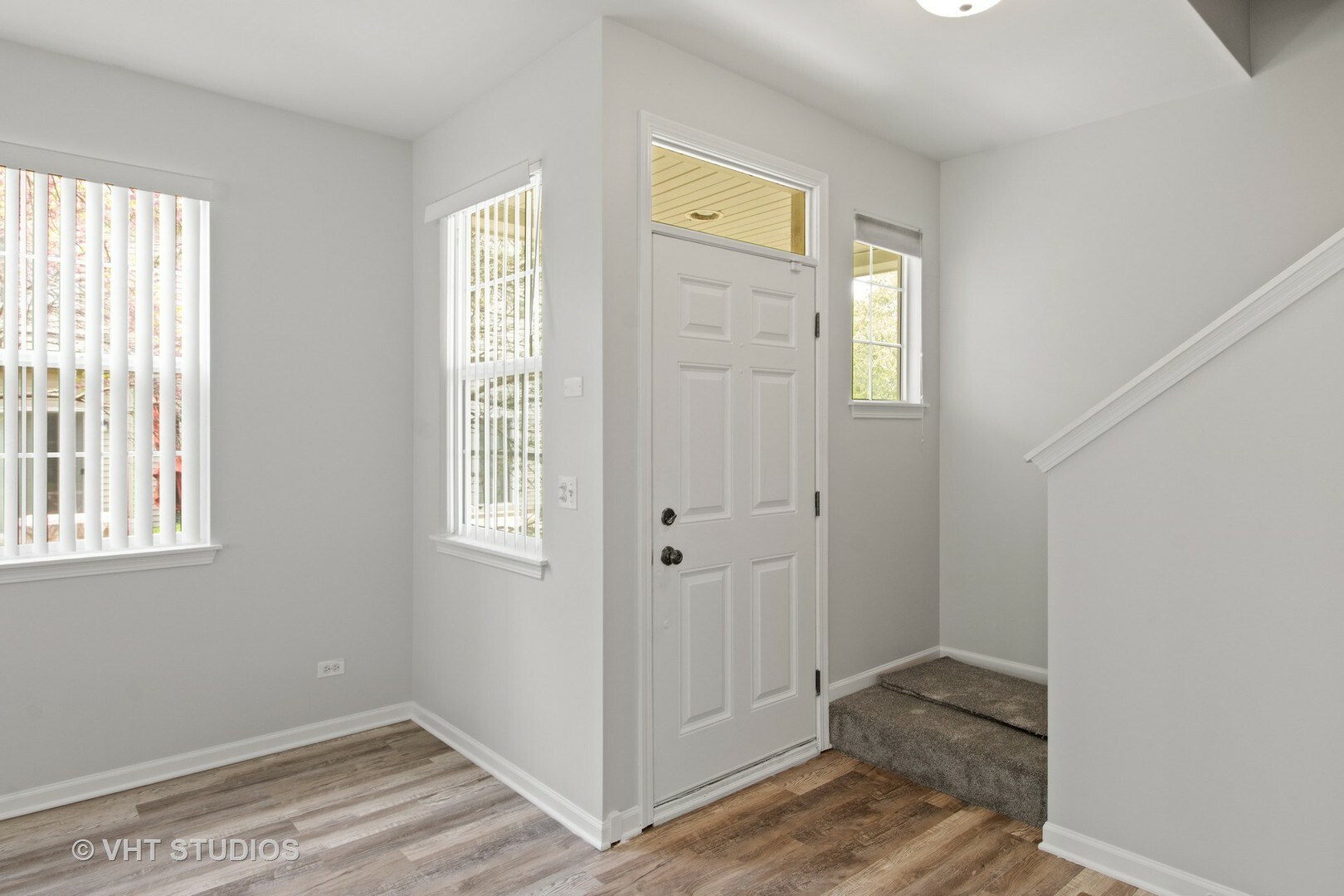 Property Photo: 667 W Jonathan Drive IL 60073