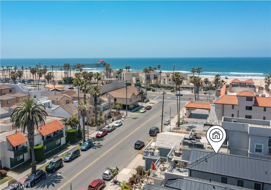 Property Photo: 125 8th Street CA 92648