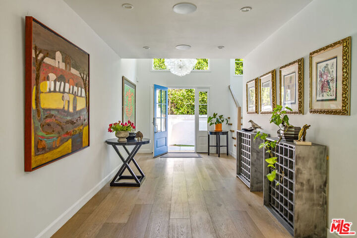 Property Photo:  2241 Betty Lane  CA 90210 