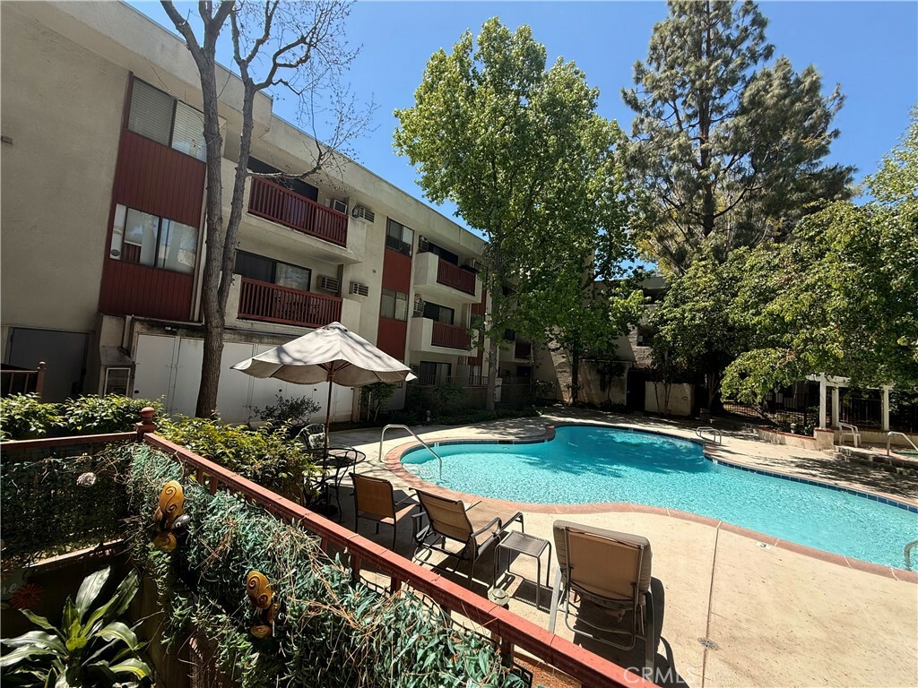 Property Photo: 20234 Cantara Street 143 CA 91306