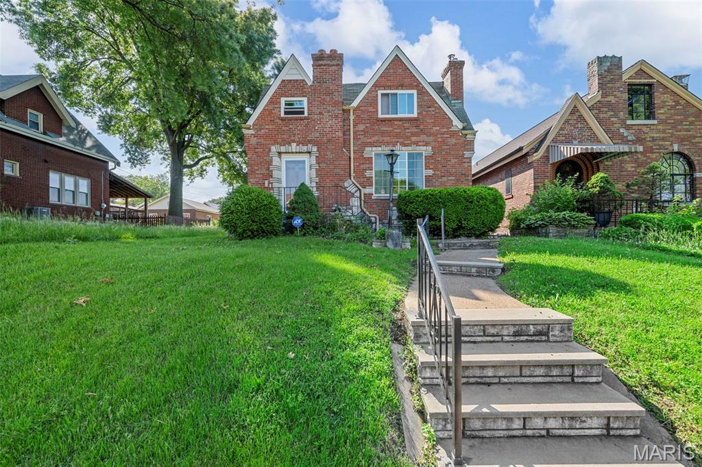 Property Photo: 6160 Tennessee Avenue MO 63111