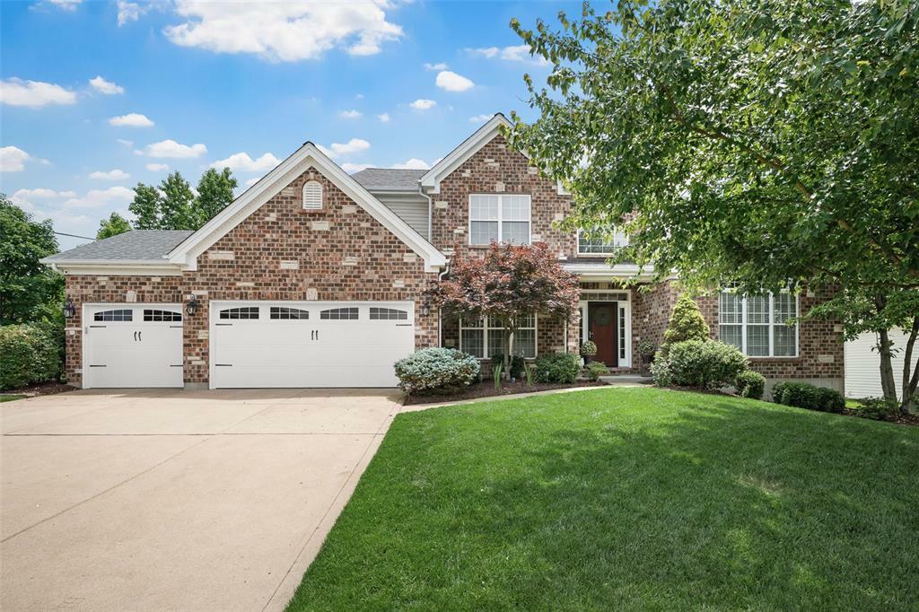 Property Photo: 600 Palace Place Court MO 63021