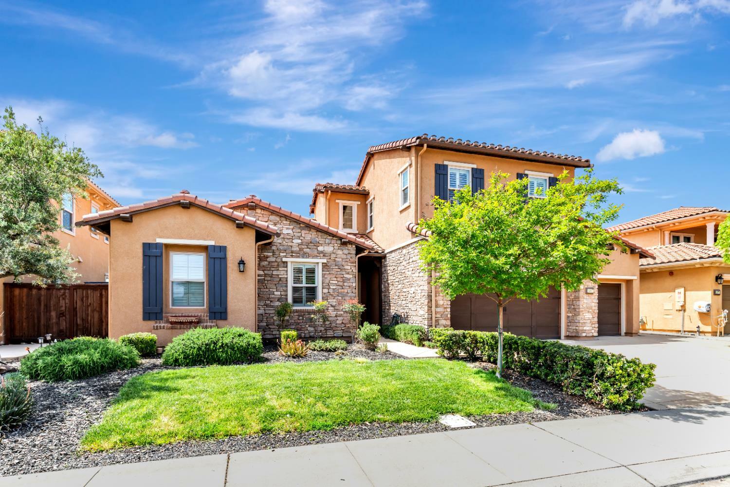 Property Photo: 1587 Como Drive CA 95337